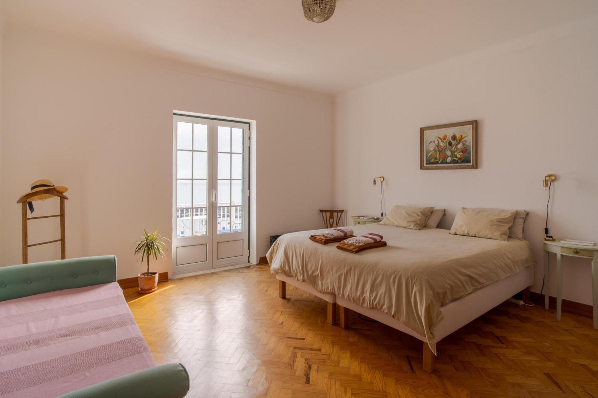 Manas Coliving Apartment Sines Bagian luar foto