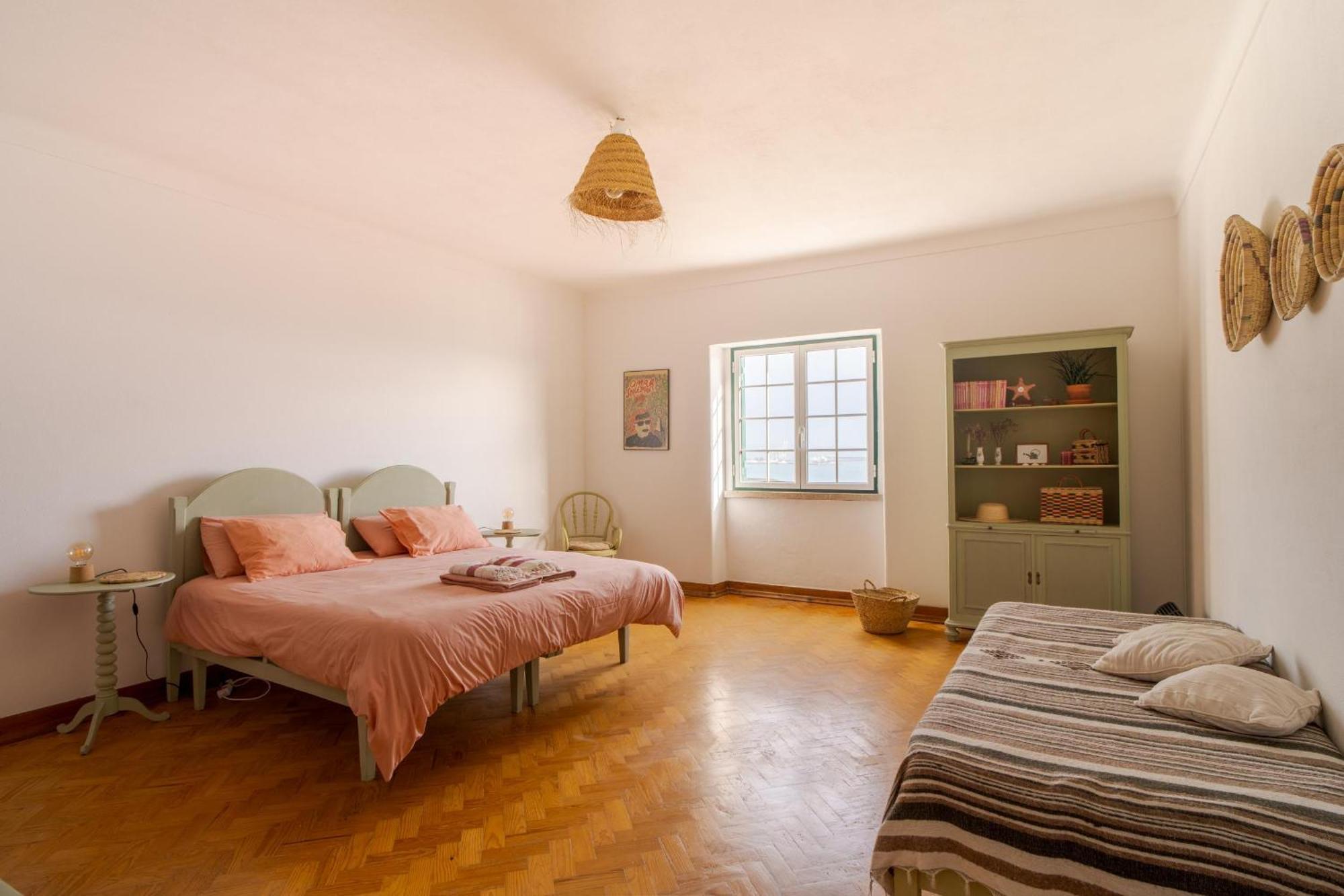 Manas Coliving Apartment Sines Bagian luar foto